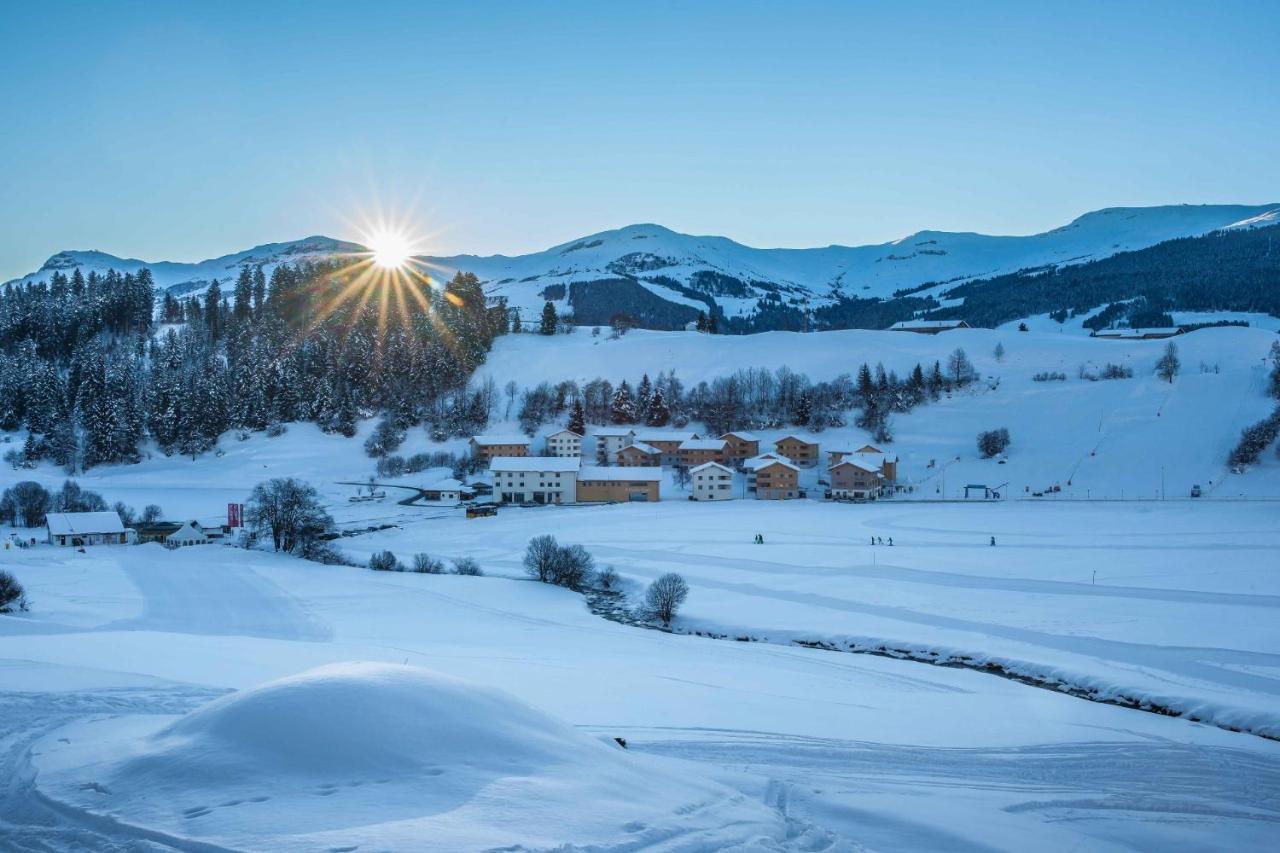 Pradas Resort Brigels Бріґельс Екстер'єр фото