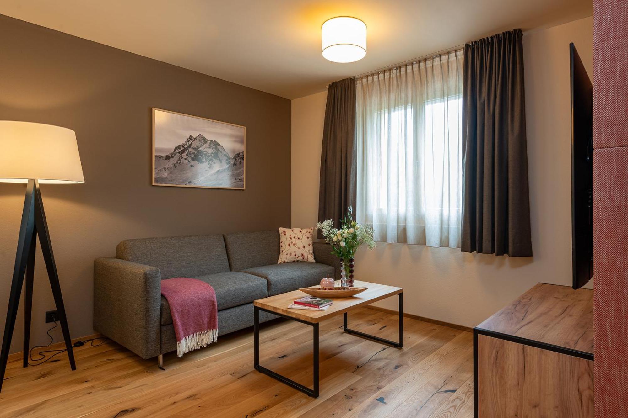 Pradas Resort Brigels Бріґельс Екстер'єр фото