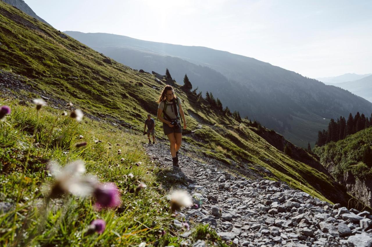 Pradas Resort Brigels Бріґельс Екстер'єр фото
