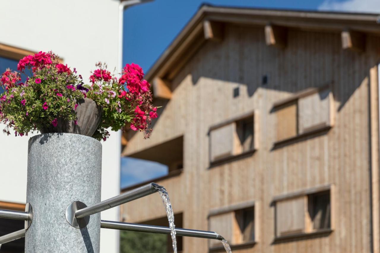 Pradas Resort Brigels Бріґельс Екстер'єр фото